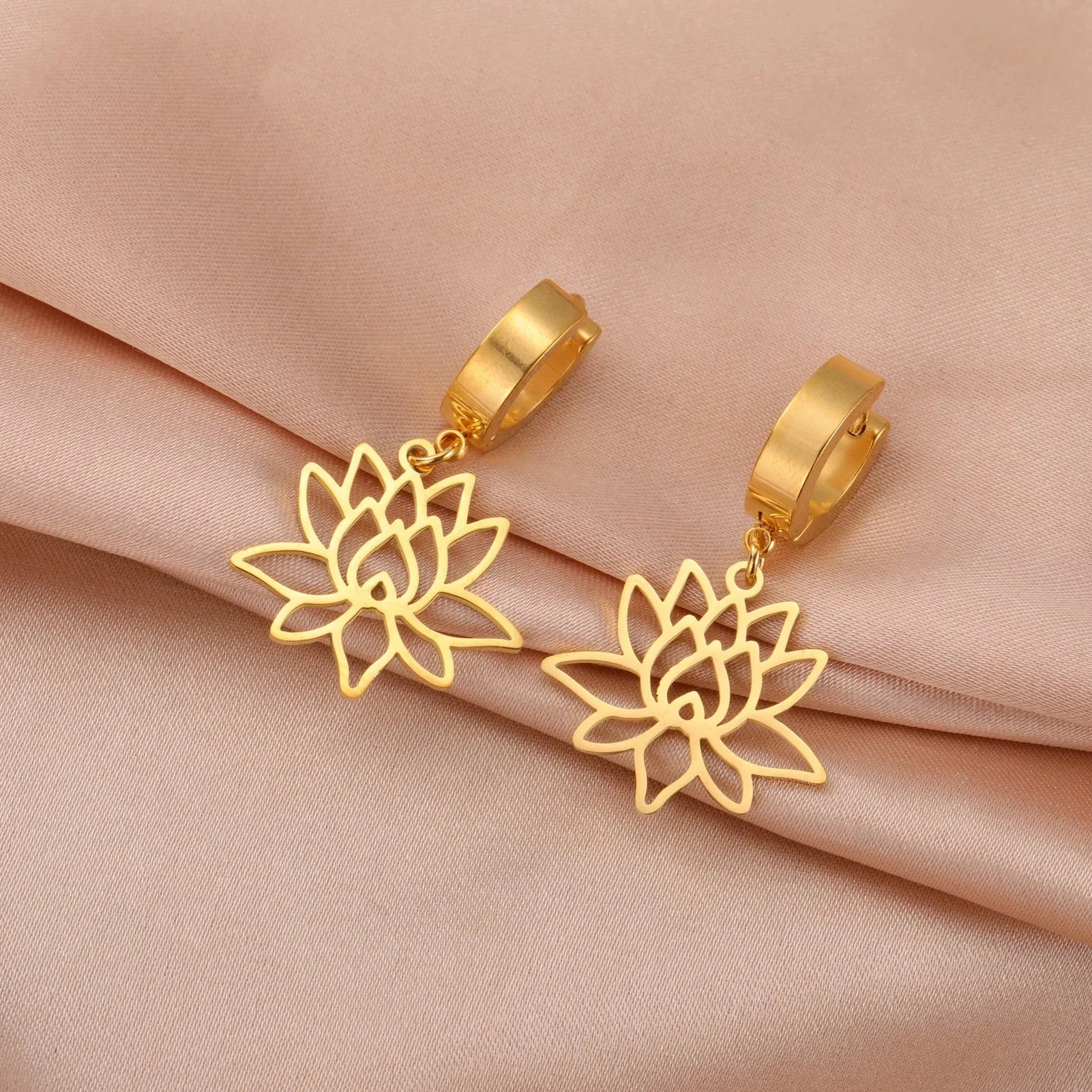 Women's Lotus Flower Zen Dangle Earrings in Gold