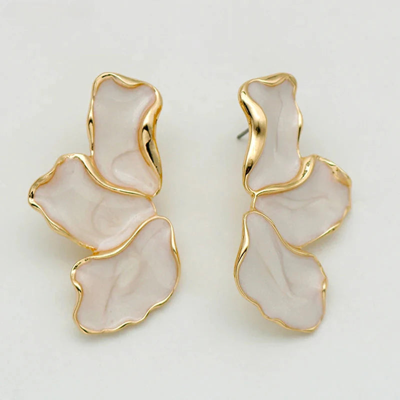 Half-Flower Stud Earrings Petals White