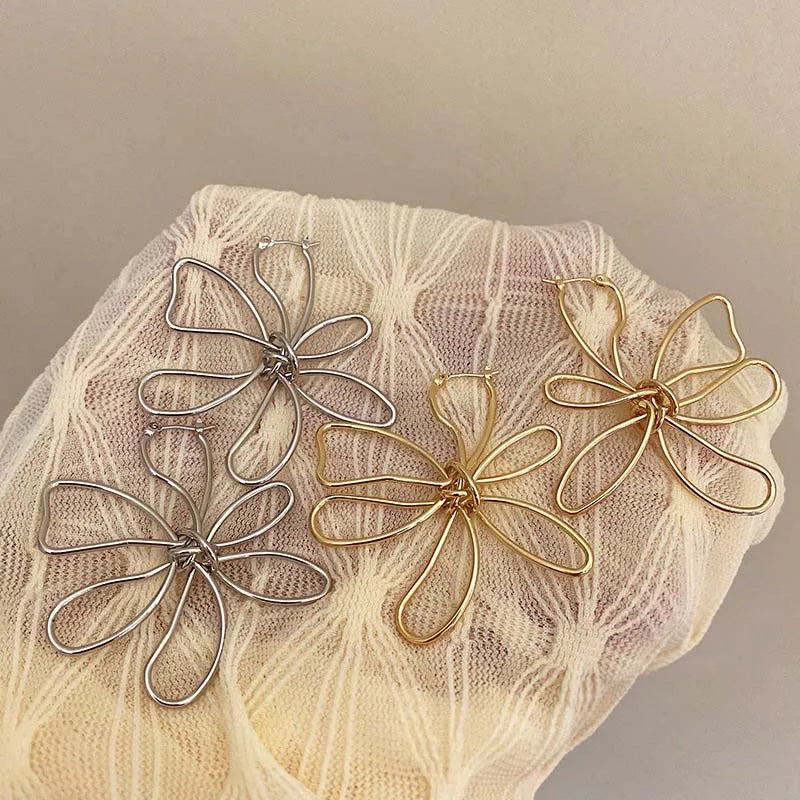 Vintage Asymmetrical Flower Stud Earrings silver