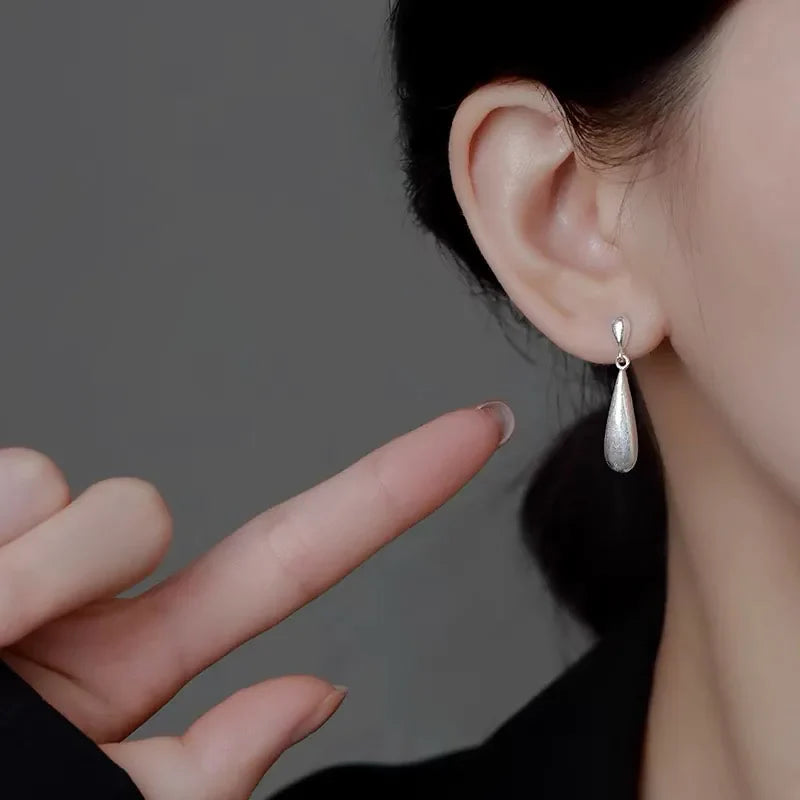 White Zircon Water Drop Stud Earrings 