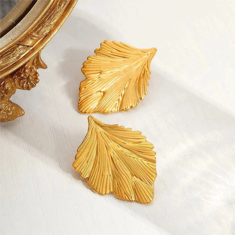 Women's Leaf Dangle Earrings Gold