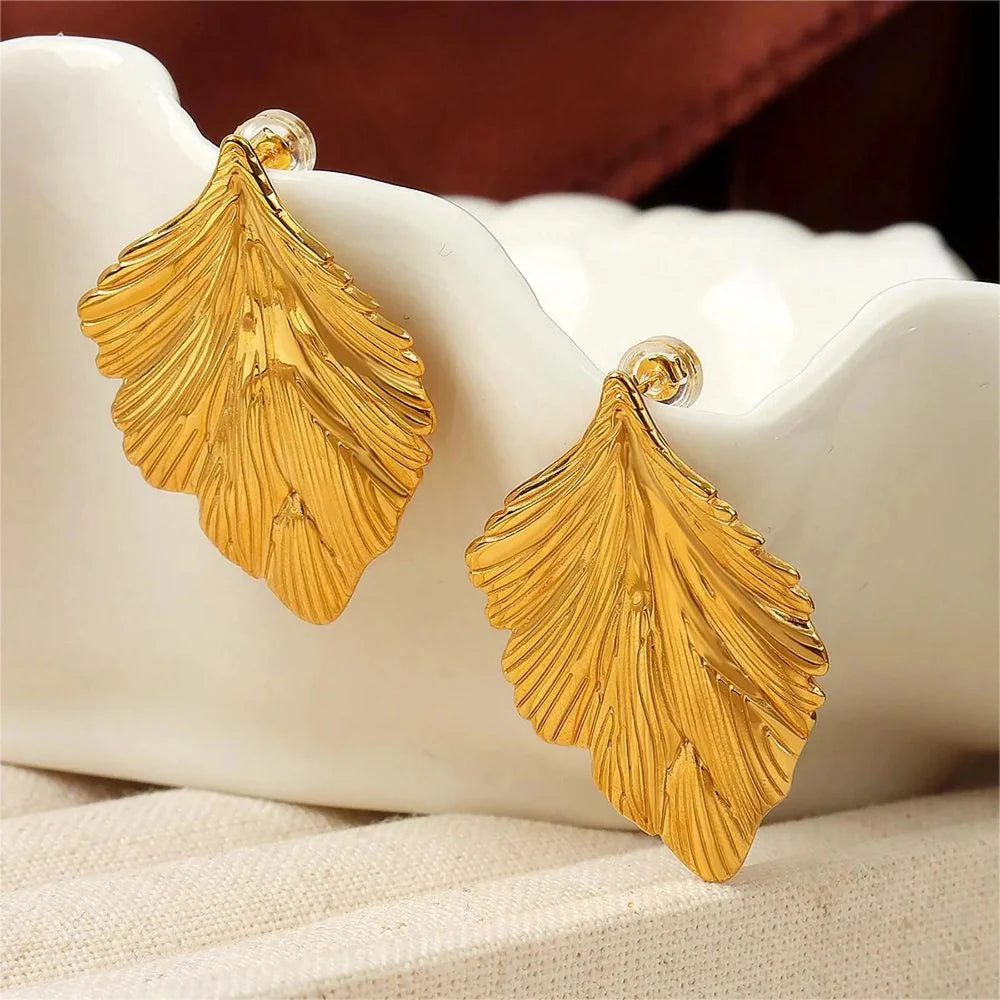 Women's Leaf Dangle Earrings Gold