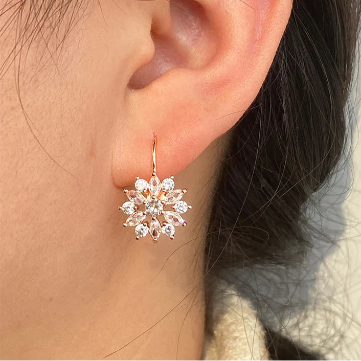 Pendant Earrings Flower Zircon White