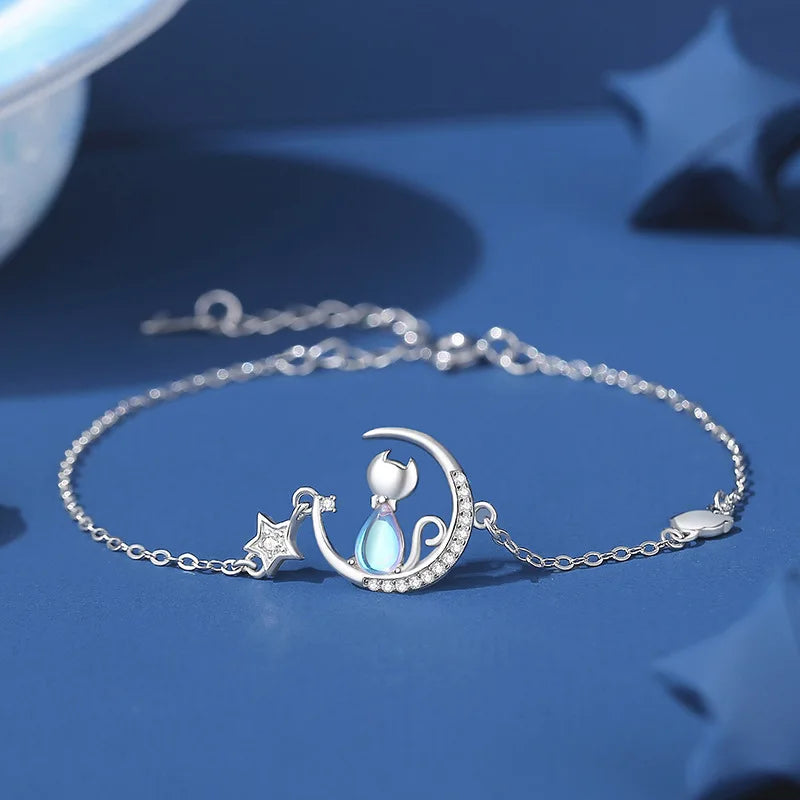 Bracelet with Moonstone Cat and Zircon