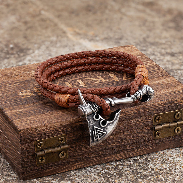 Bracelet with brown Viking Axe
