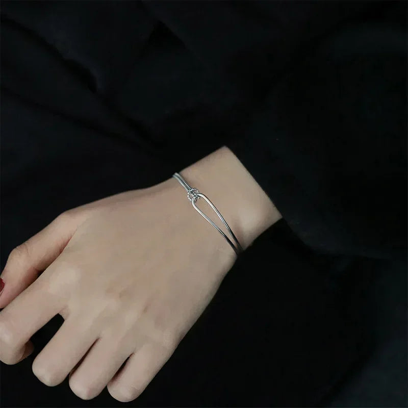 Bracelet with a modern knot style