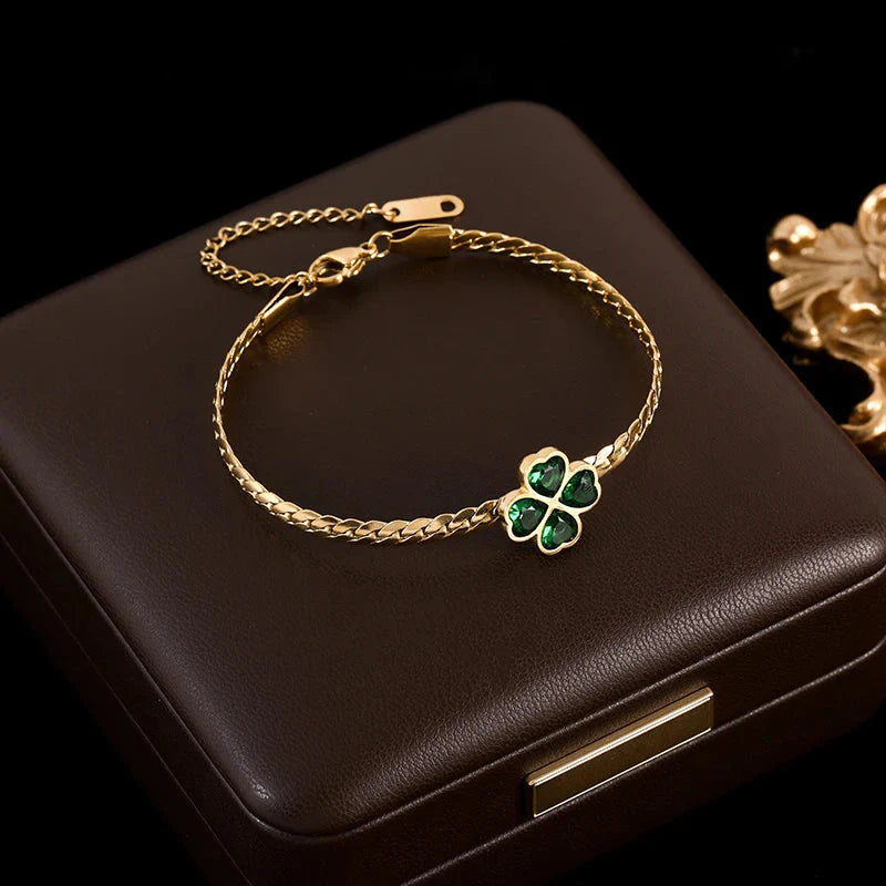 Bracelet with a Four-Leaf Clover in Green Crystal