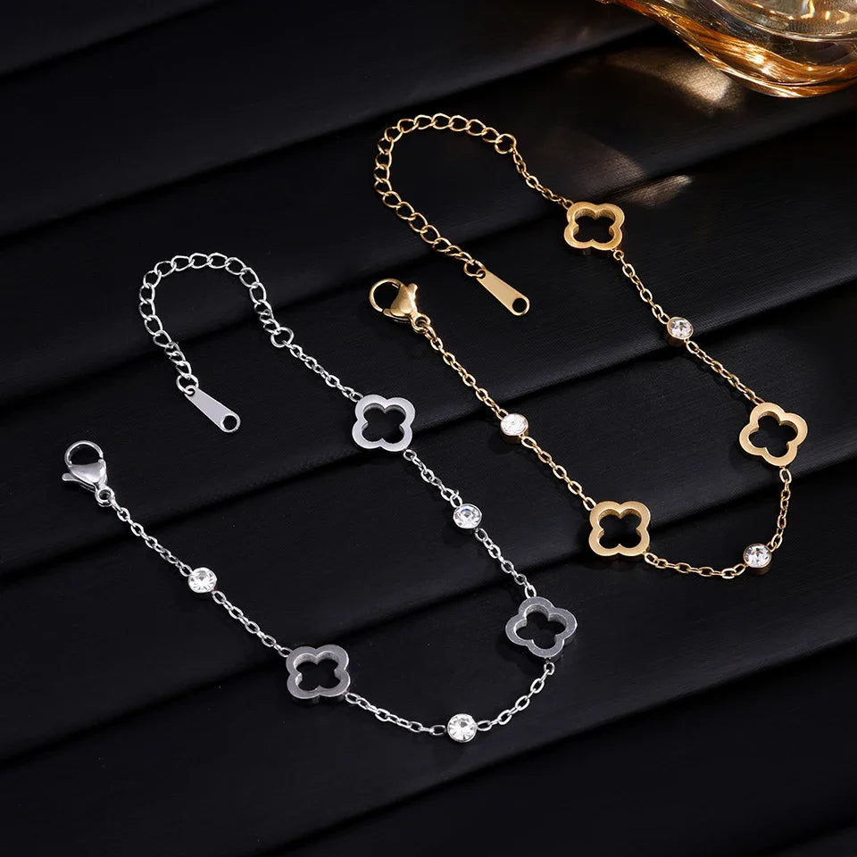 Bracelet with Four-Leaf Clovers with Silver Zircon