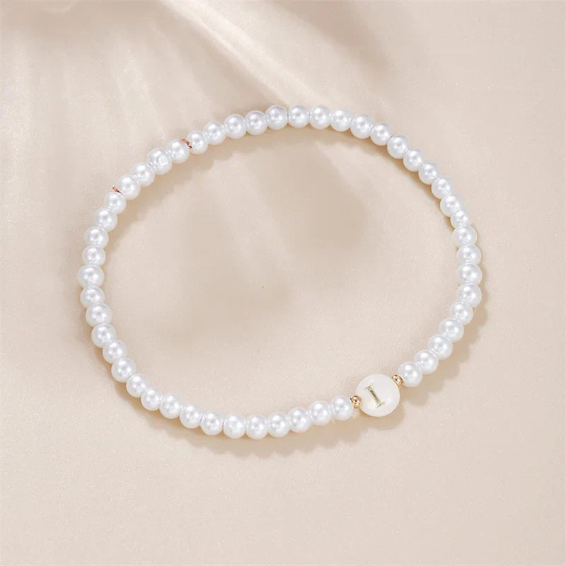 White initial bracelet i