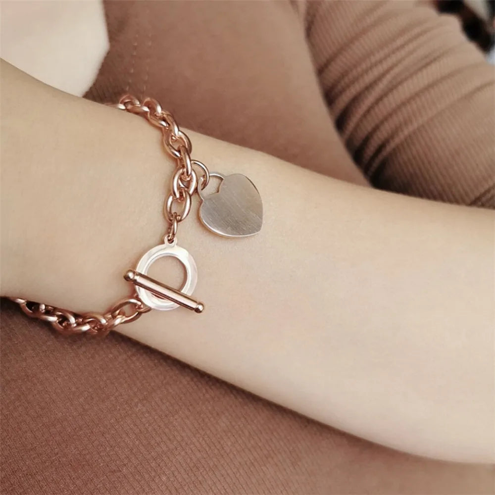 Women’s Heart Chain Bracelet rose gold