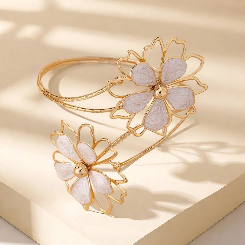 Women's Flower Arm Bracelet - White Bicep Chain