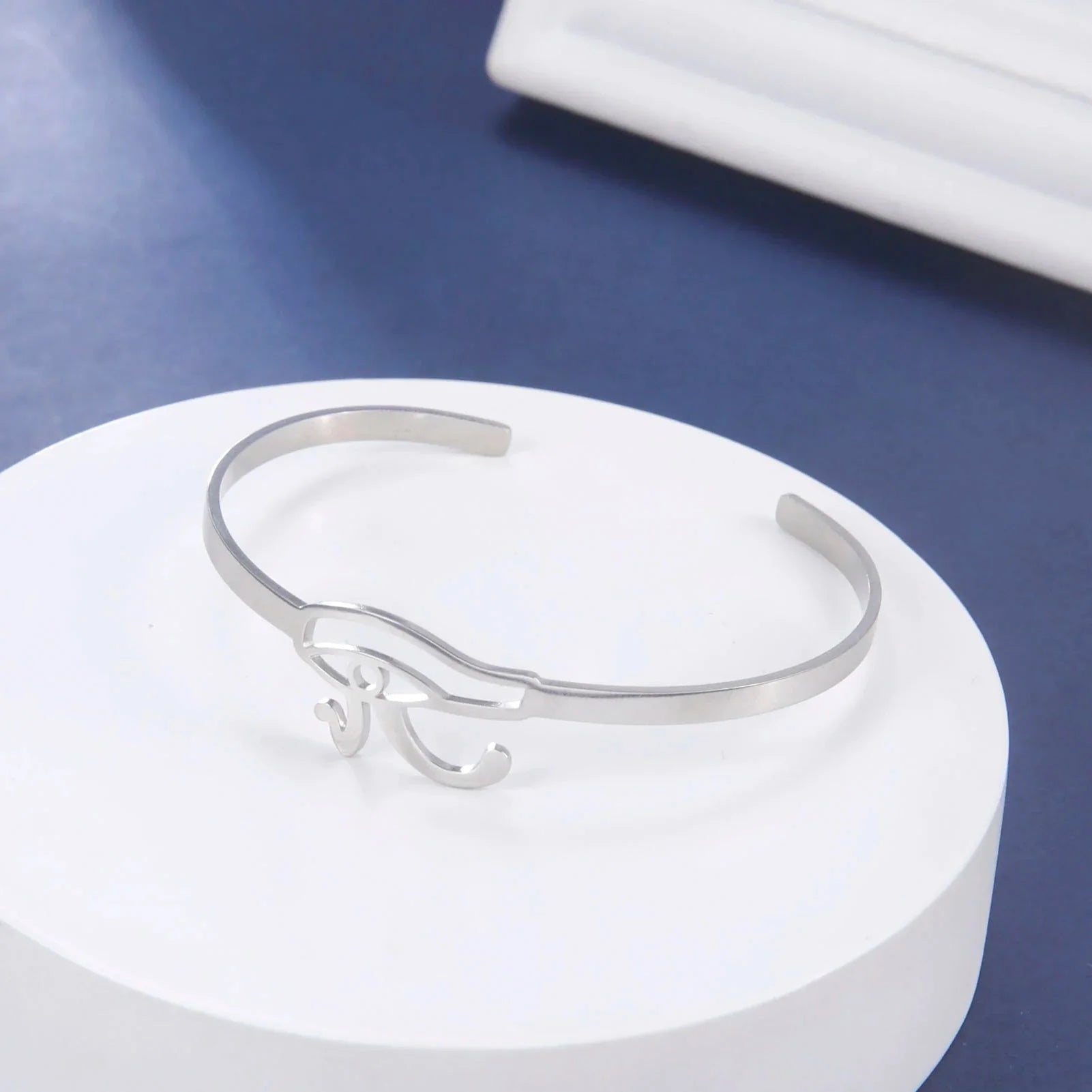 Ancient Egypt Bracelet With Eye of Horus Silver