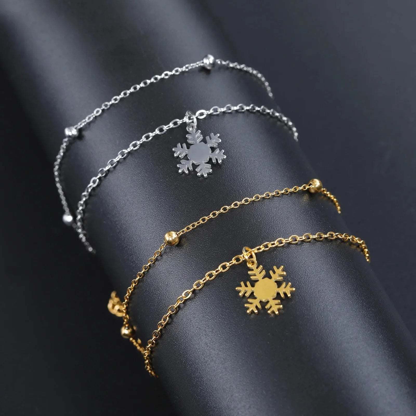 Snowflake Curb Chain Bracelet Winter Gold