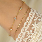 Fine Flower Zircon ID Bracelet in gold