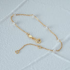 Fine Chain Bracelet with White Beads