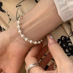 Gourmette Bracelet with Beautiful White Pearls