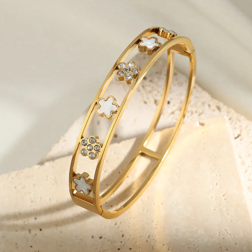 Fine Flowers 5-Petal ID Bracelet a