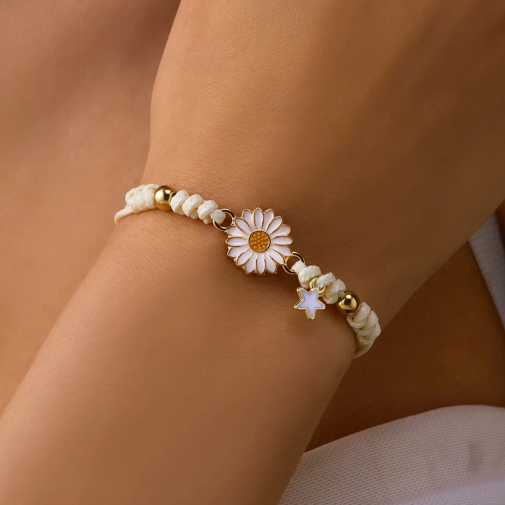 White Daisy Flower Curb Bracelet