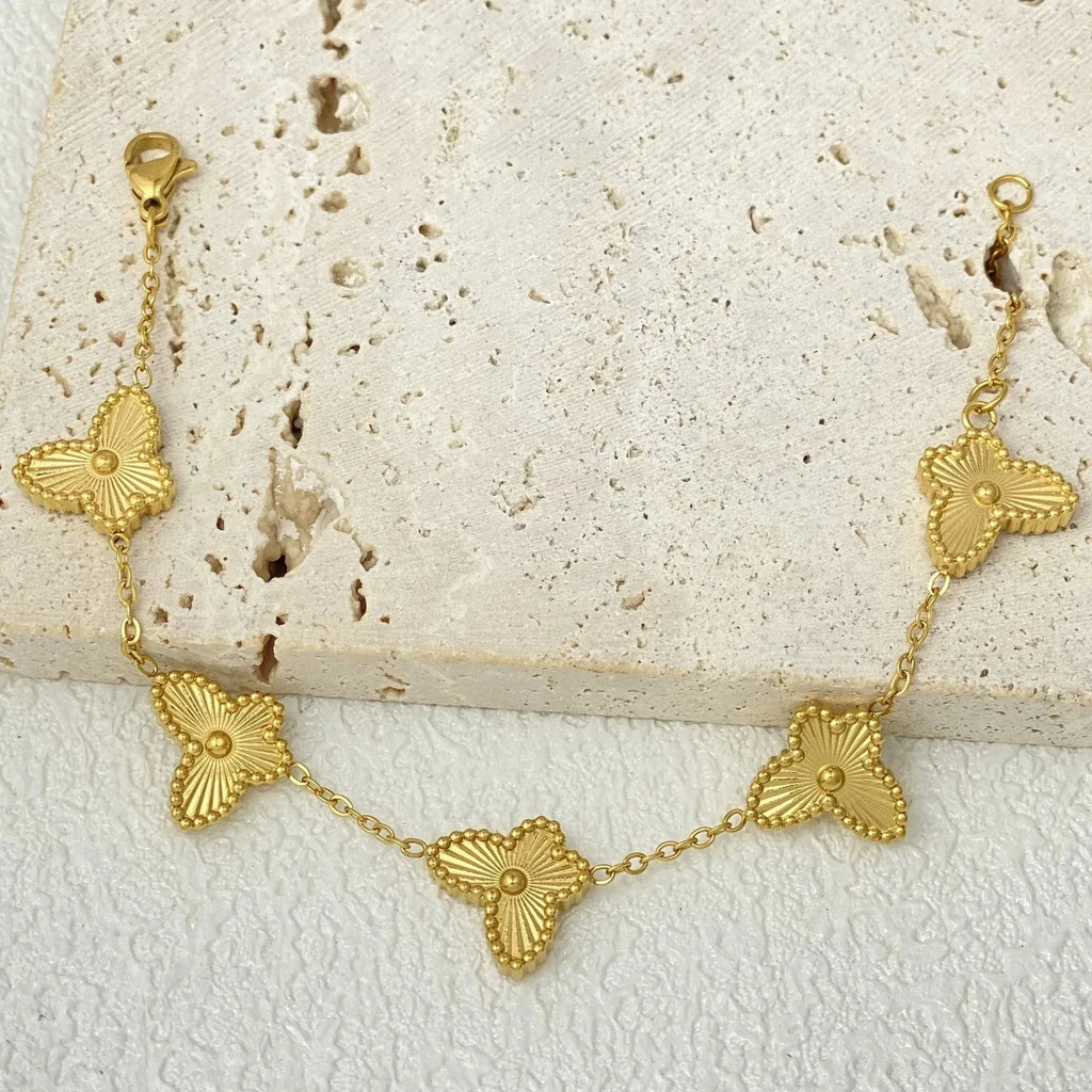 4-Petal Flower Cuban Link Bracelet