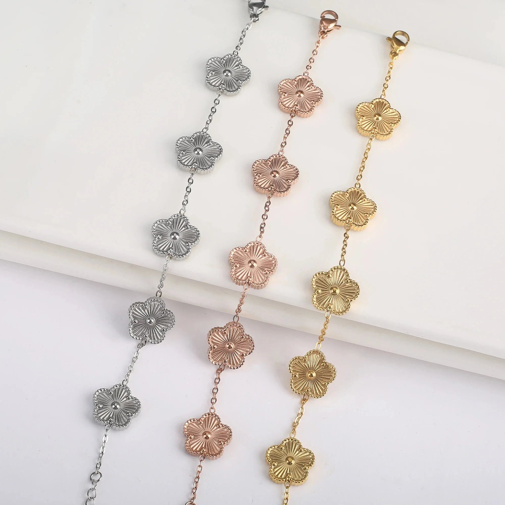 5-Petal Flower Curb Bracelet rose gold