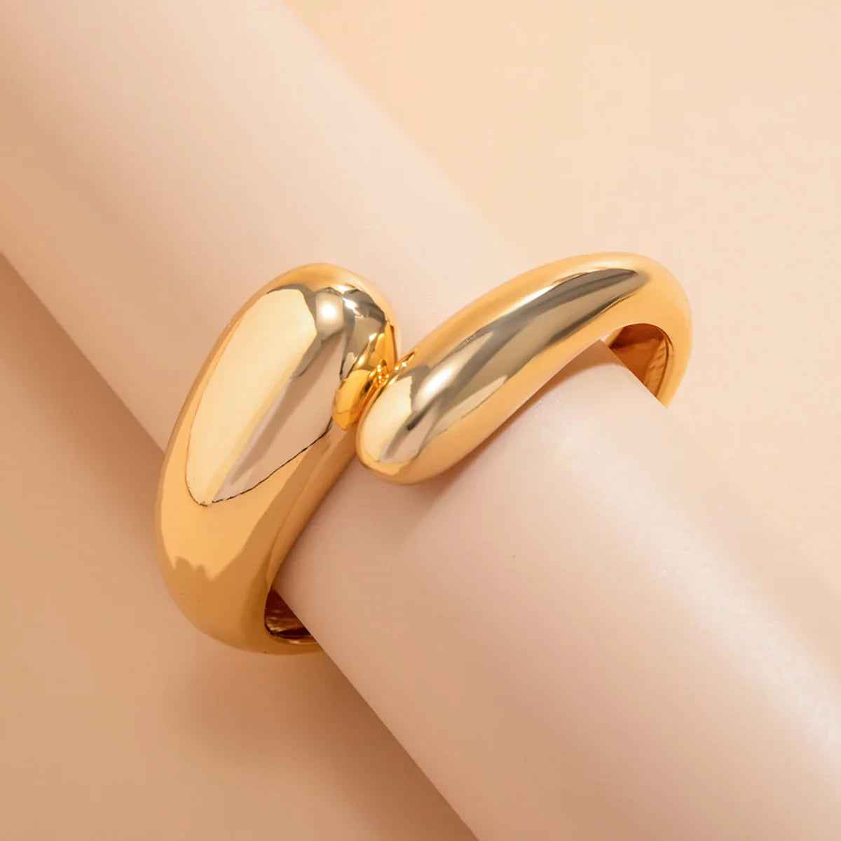 Water Drop Curb Bracelet gold