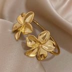 Large 5-Petal Flower Cuban Link Bracelet gold