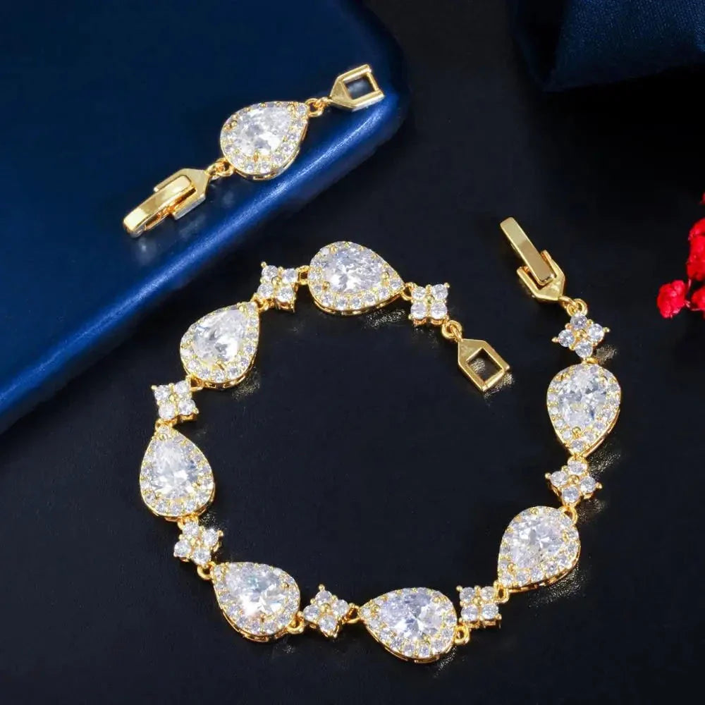 Water Drop Bracelet in Gold Zircon