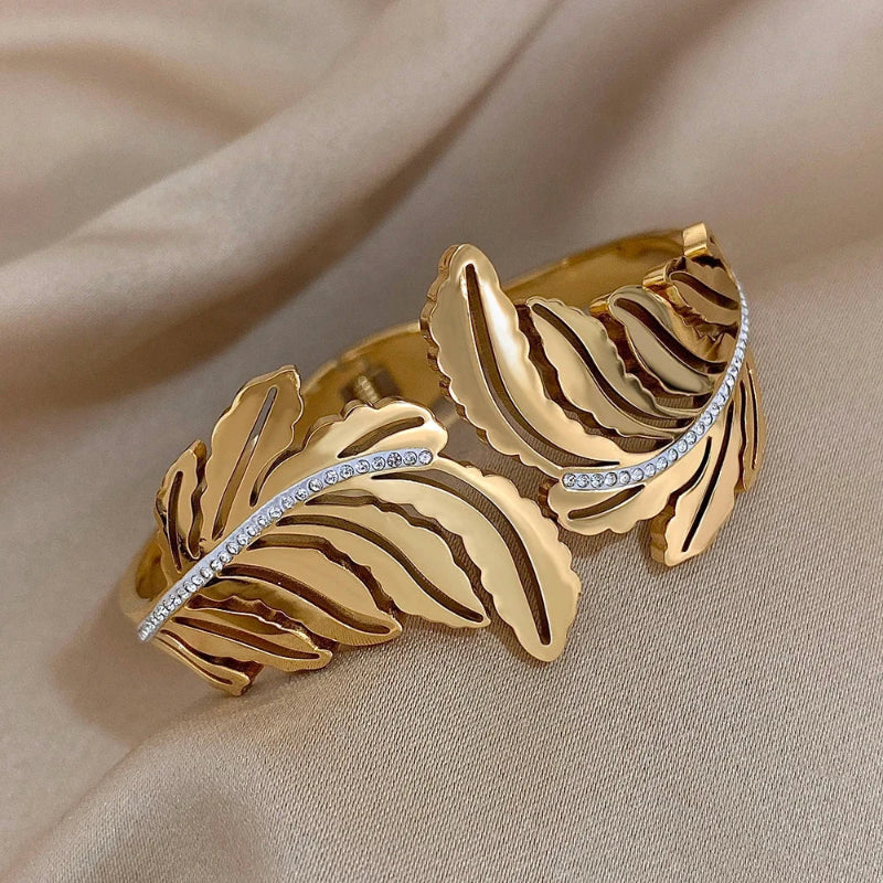 Large Palm Leaf Bracelet gold