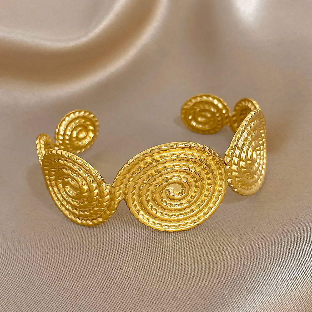 Spiral-pattern cuff bracelet