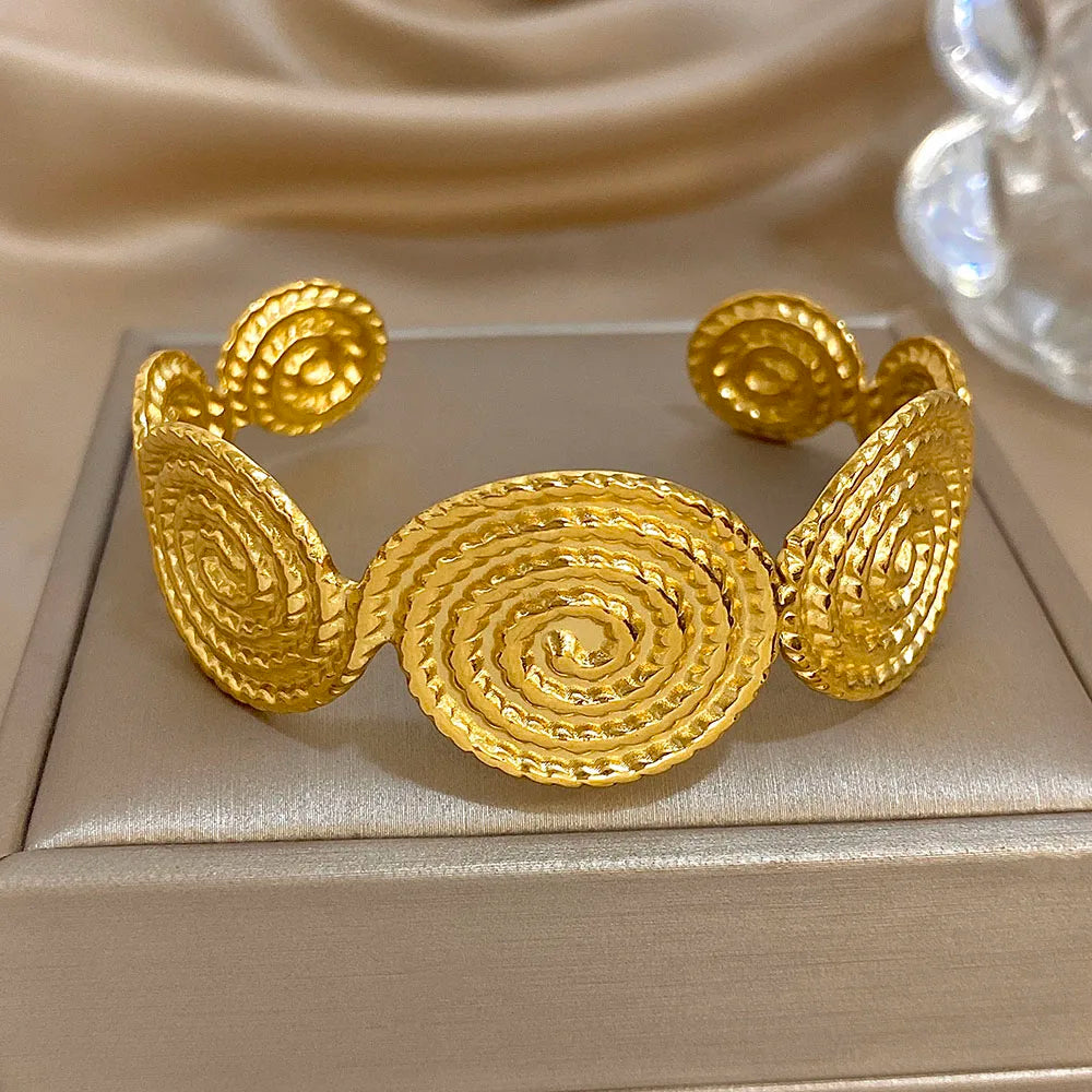 Spiral-pattern cuff bracelet