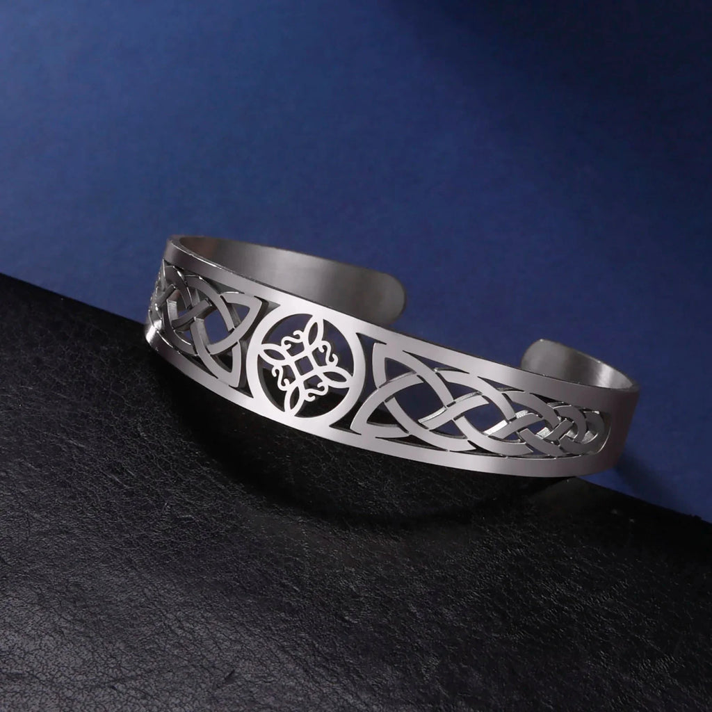 Witch's Knot Link Bracelet Wiccan Protection silver