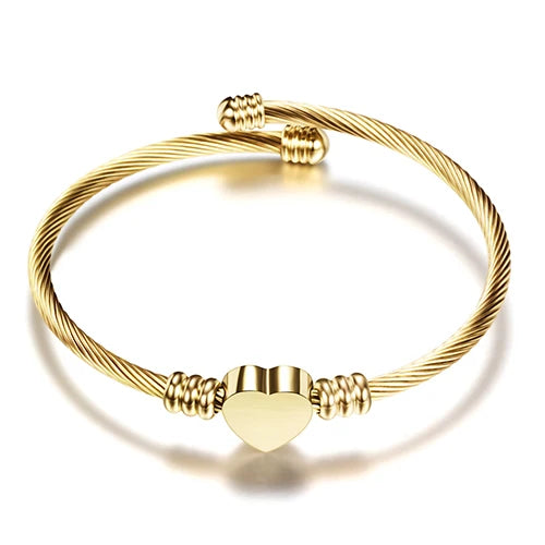 Adjustable Heart Curb Bracelet for Women Gold