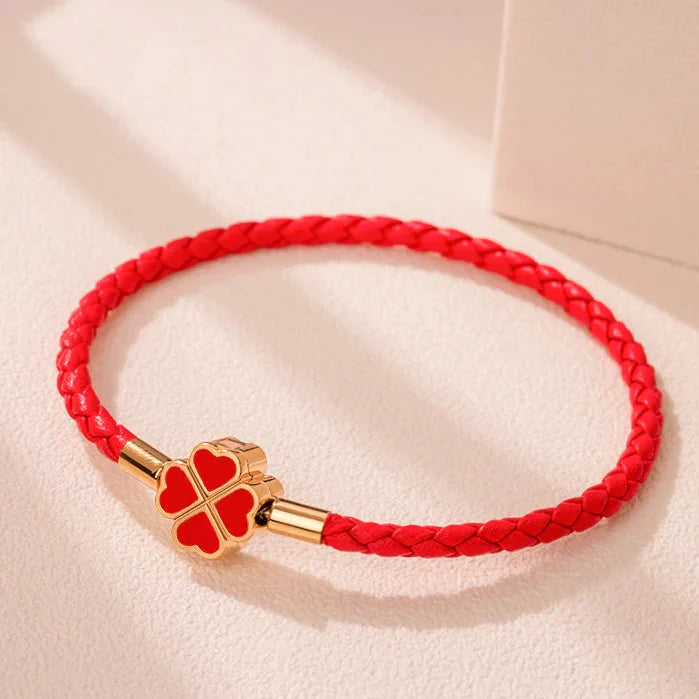 Braided Leather Bracelet with 4-Leaf Clover red