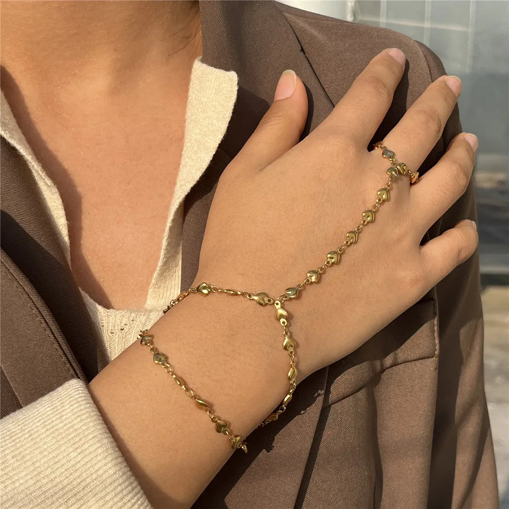 Hand and finger chain heart - gold women’s hand bracelet