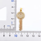 Adjustable necklace with key pendant