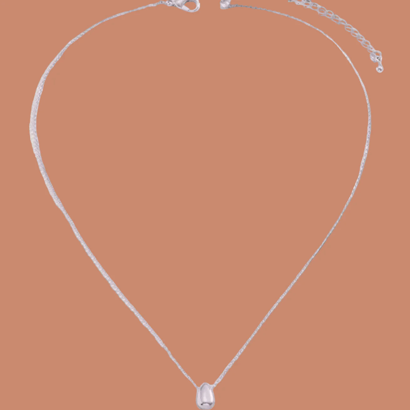 Necklace with Fine Water Drop Pendant in silver