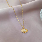 Scallop Shell Pendant Necklace with Rhinestone and Pearl