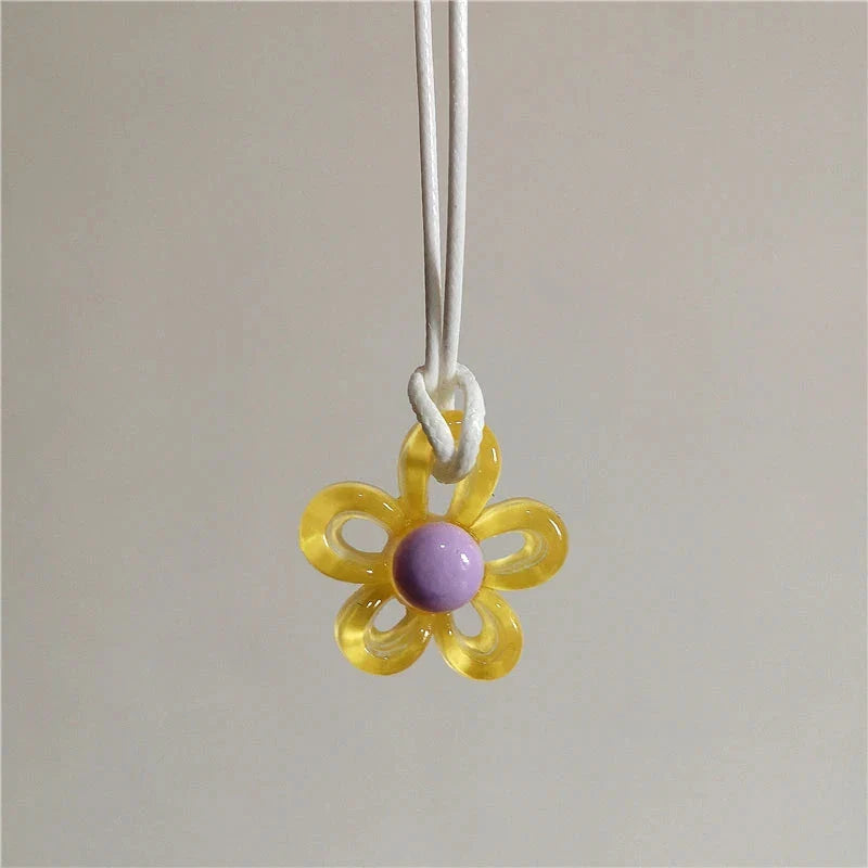Necklace with Colorful Flower Pendant beige