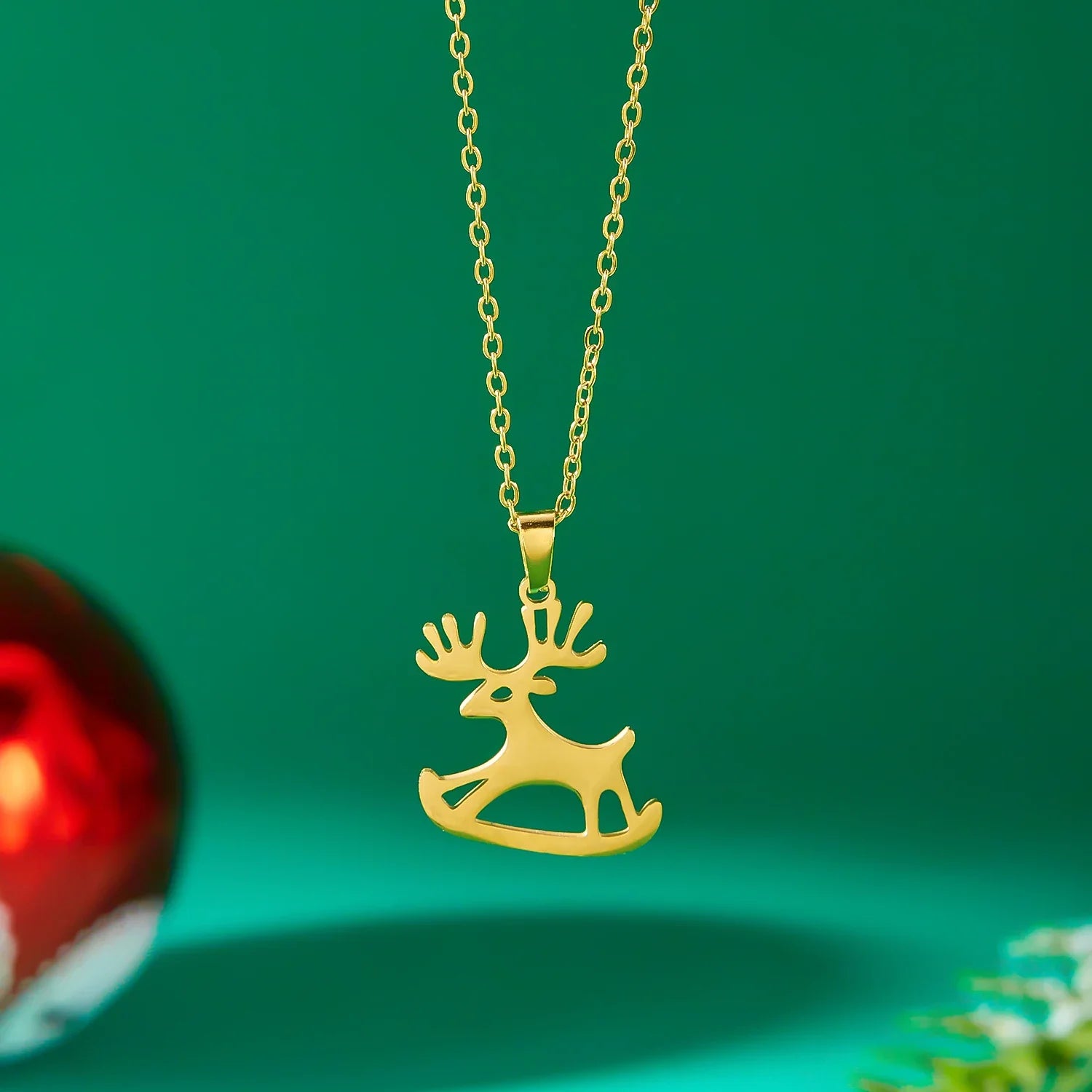 Necklace with Winter reindeer Pendant gold