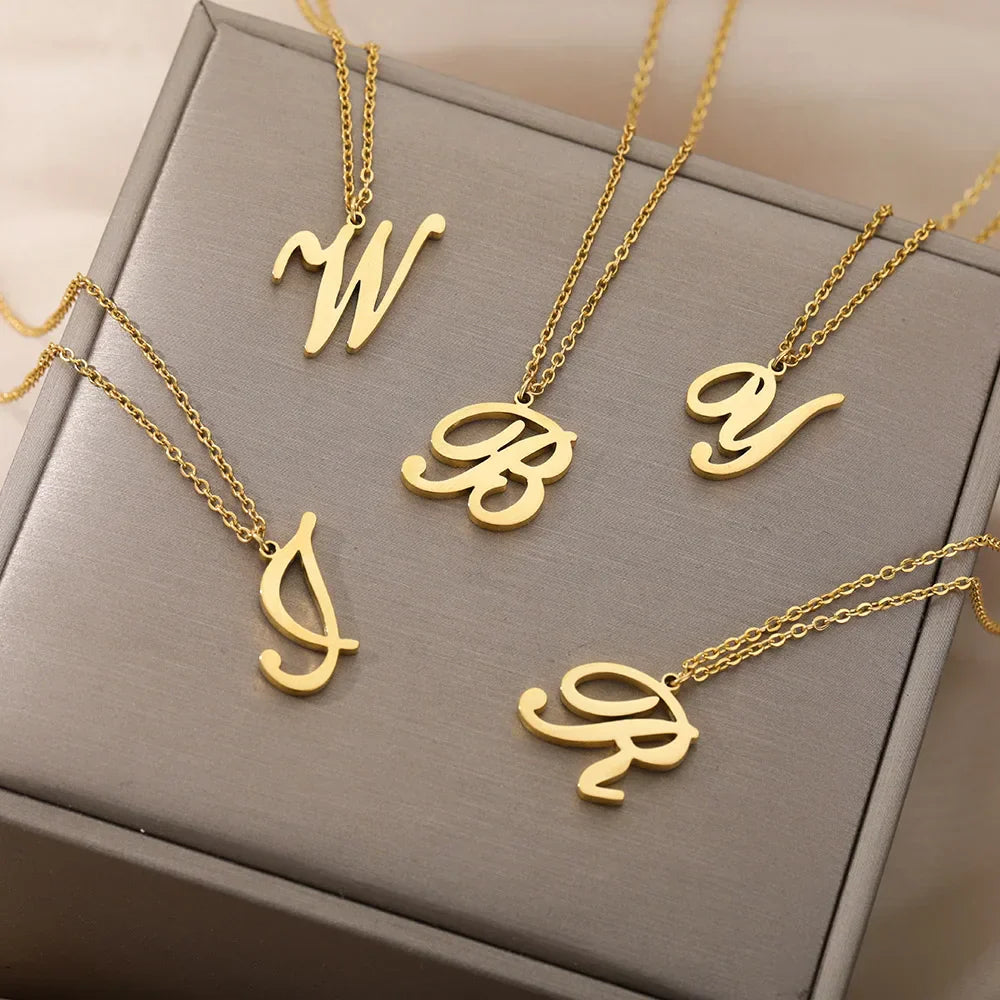 Women’s initial pendant necklace