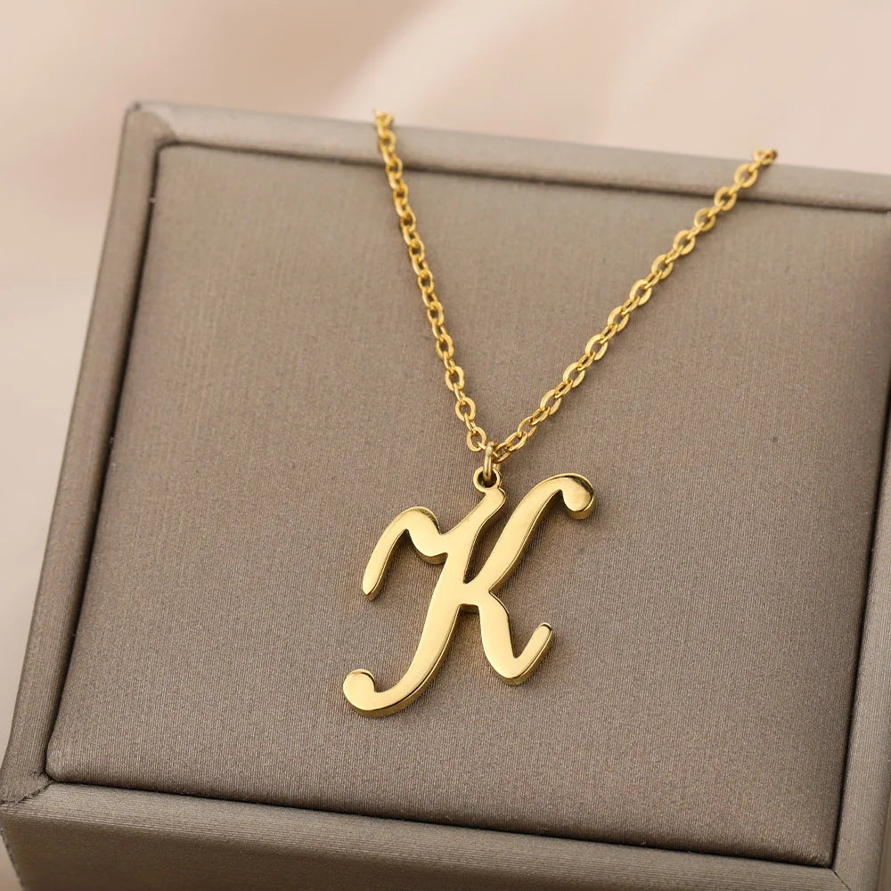 Women’s initial pendant necklace k