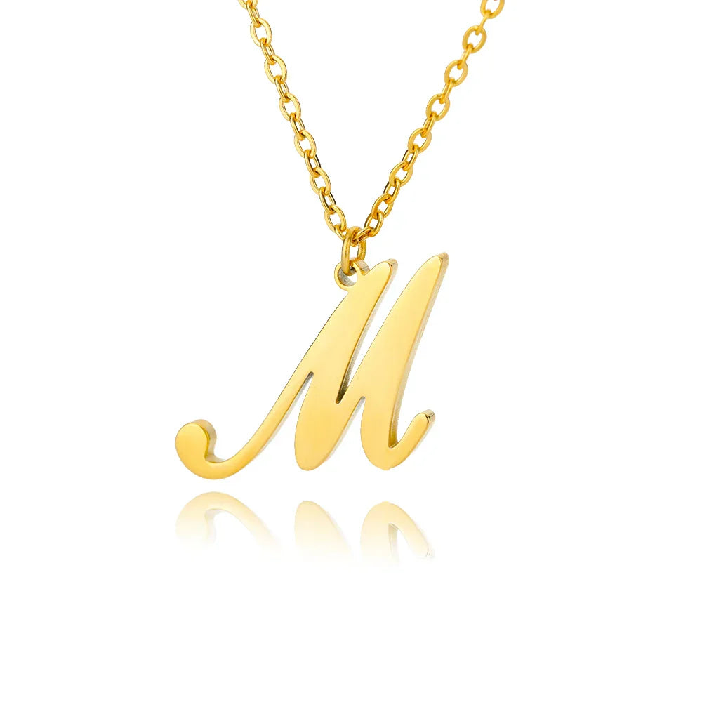 Women’s initial pendant necklace m