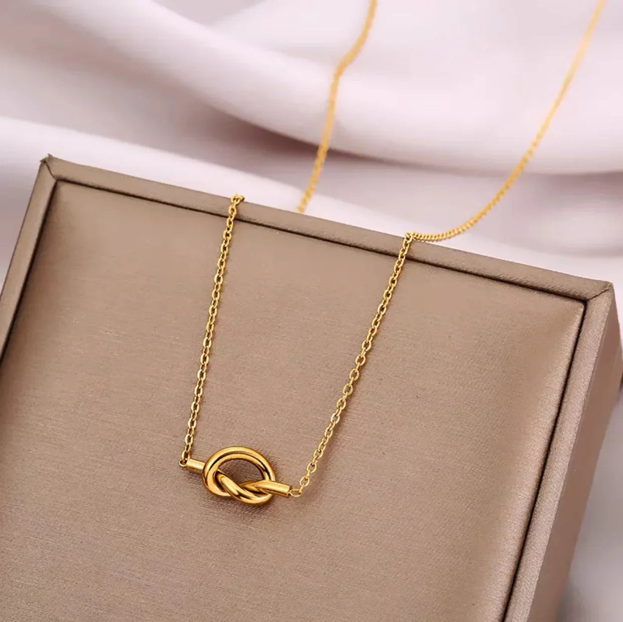 Necklace with bow pendant for women
