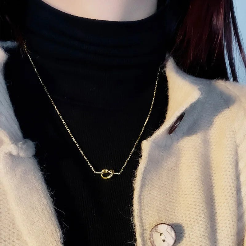Necklace with bow pendant for women