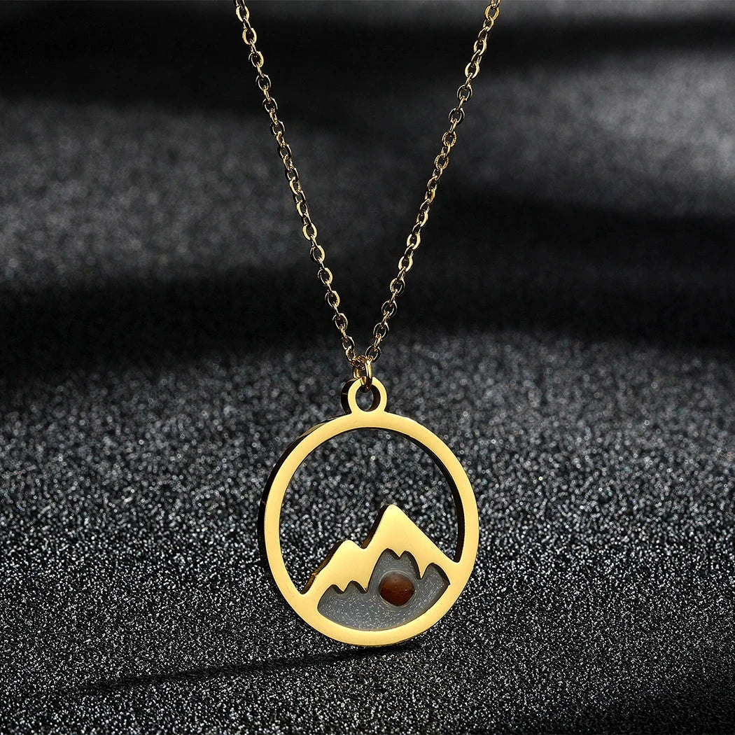Necklace with Round Pendant Mountain and Gold Seed