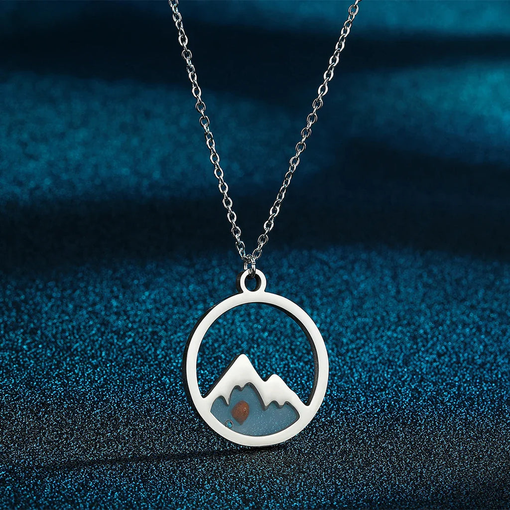 Necklace with Round Pendant Mountain and Silver Seed