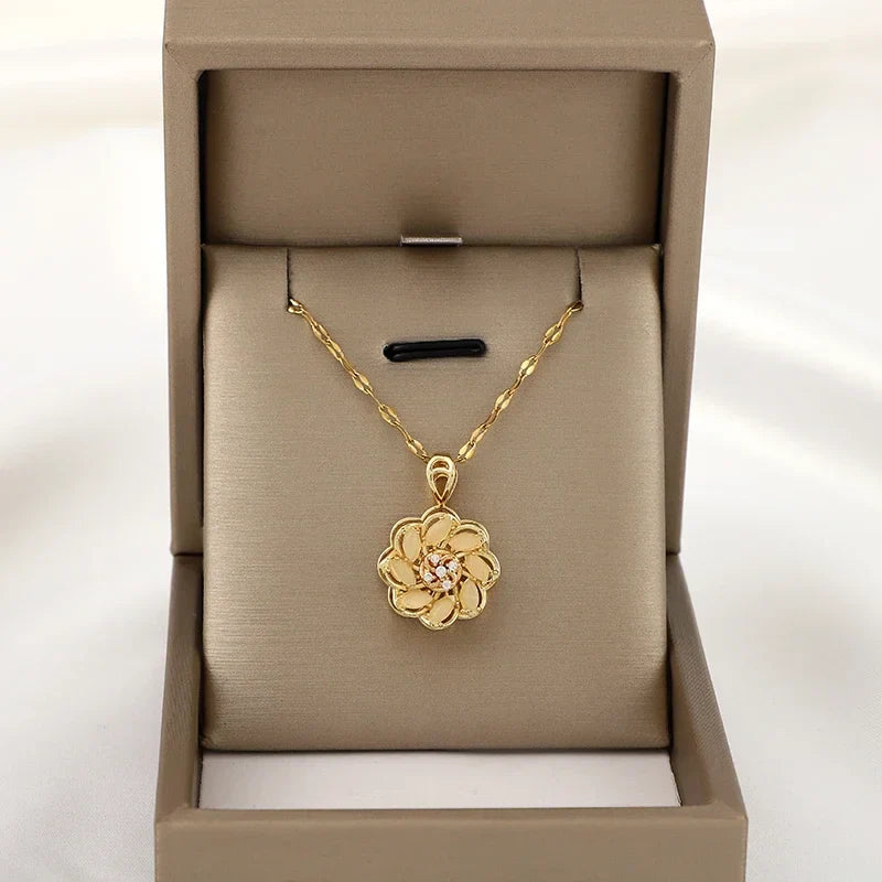Rotating Flower Anti-Stress Pendant Necklace