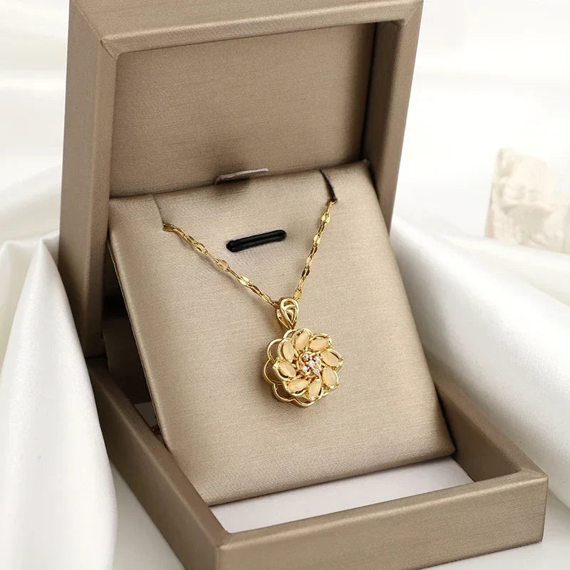 Rotating Flower Anti-Stress Pendant Necklace