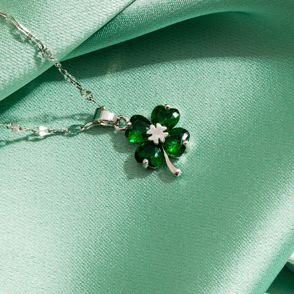 Necklace with Colorful 4-Leaf Clover Pendant silver and green