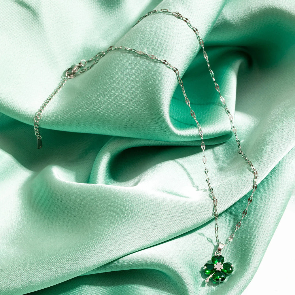 Necklace with Colorful 4-Leaf Clover Pendant silver and green
